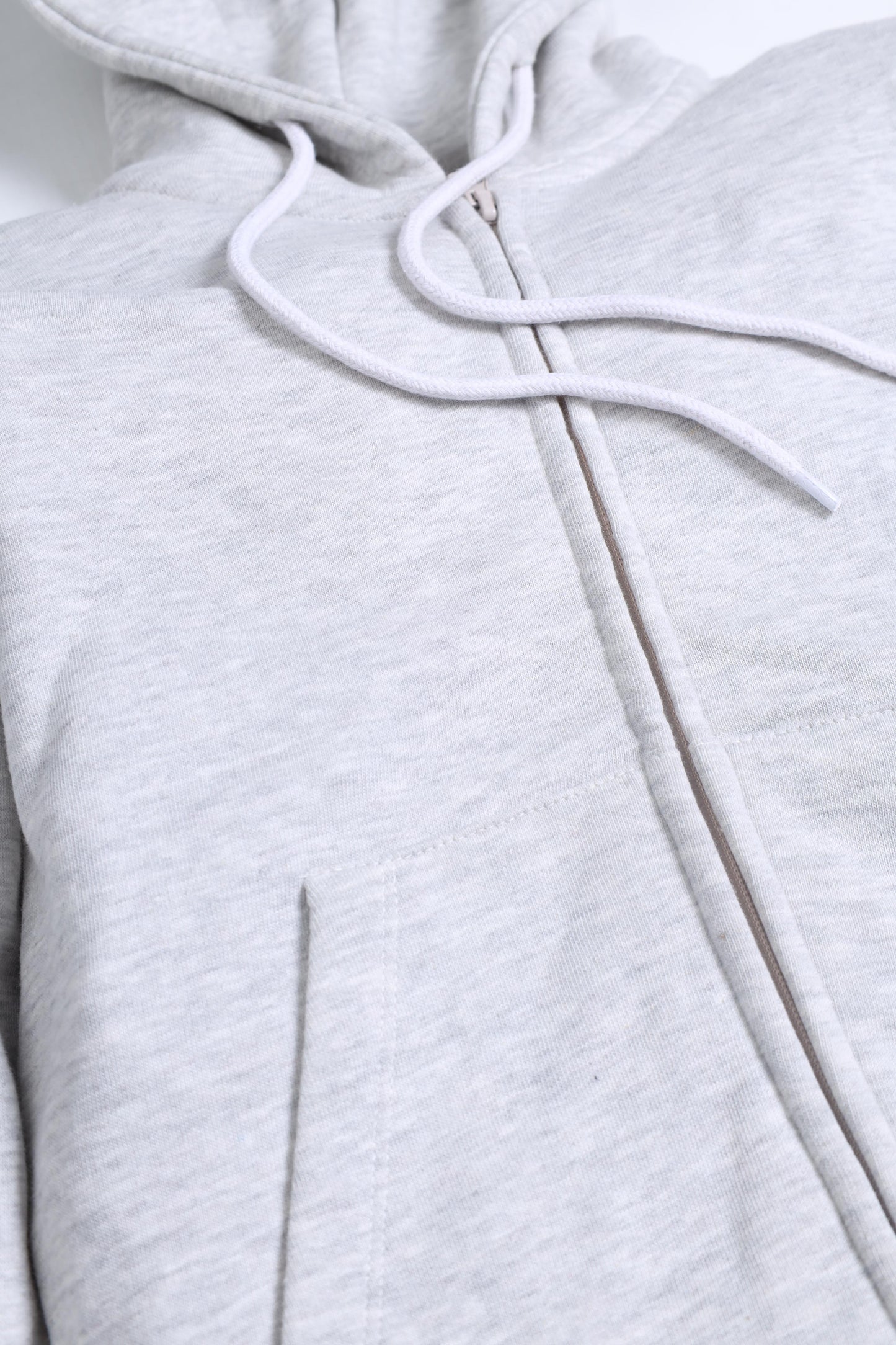 Zipper hoodies with contrast twill tape